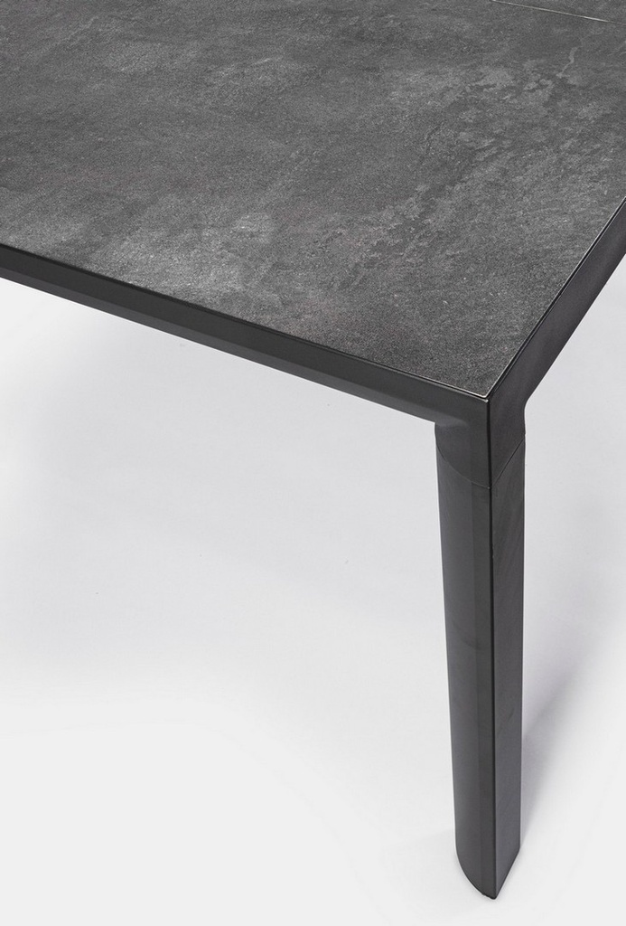 Table céramique anthracite