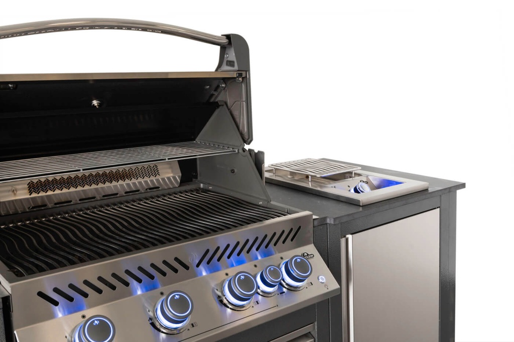 Cuisine extérieur de LUXE Oasis 105 avec grill encastré PRO 500 