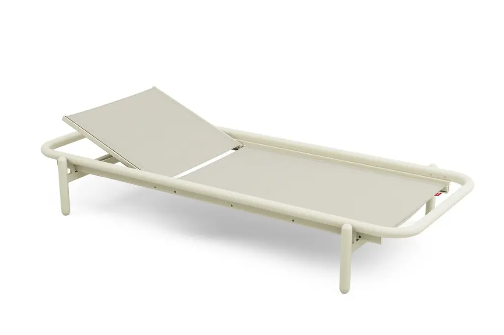 fatboy-sunbun-daybed-desert-mist-packshot-03-107611.webp