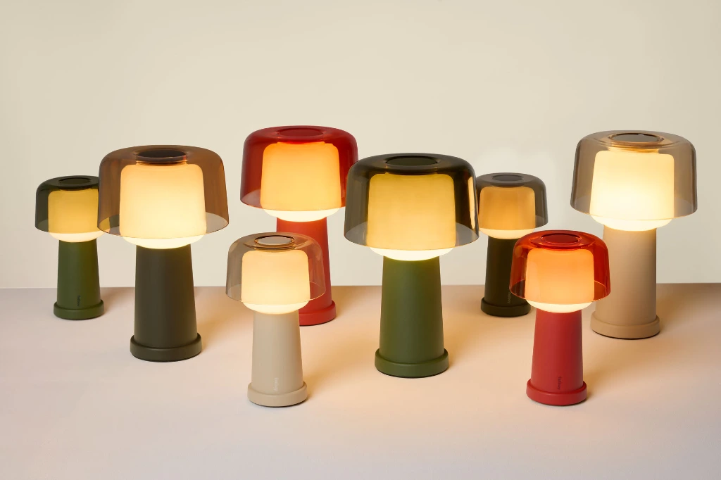 fatboy-revolve-portable-lamp-wild-moss-masterpiece-03-108096.webp