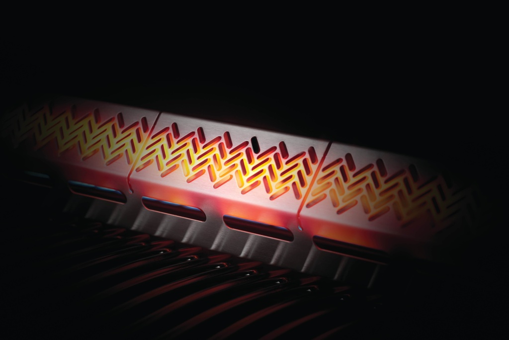 Barbecue Rogue SE 425 + tourne broche GRATUIT