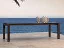 Table en céramique à la carte