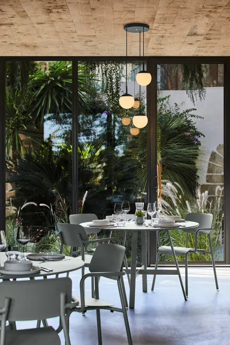 Table SO'O   (Extérieur)