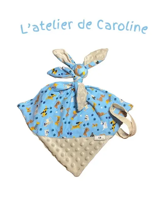 Doudou lapin avec attache tutu 