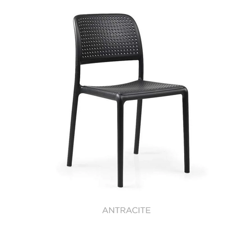 Chaise Bora (à commander par 6 )   