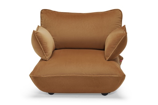 Sumo Loveseat velvet reycled Almond, modèle d'expo
