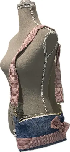 Sac en velours et jeans 